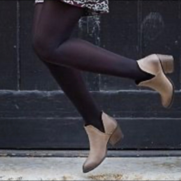 Steve Madden Adelphie Ankle Boot (size 6.5) - Picture 10 of 10